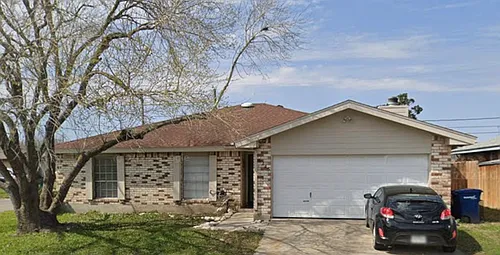 2245 Brighton Dr Photo 1