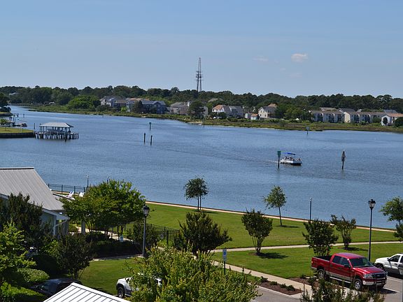 4th image of 4165 Harbor Walk Ave