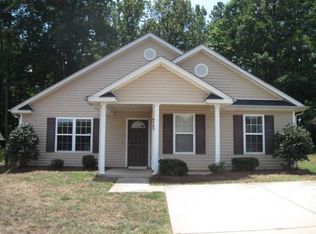 4705 Bomar Dr, Charlotte, NC 28216