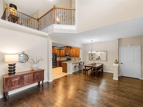 2nd image of 4304 Blackjack Oak Dr