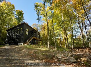 11509 Loyalist Pkwy, Prince Edward County, ON K0K 2T0