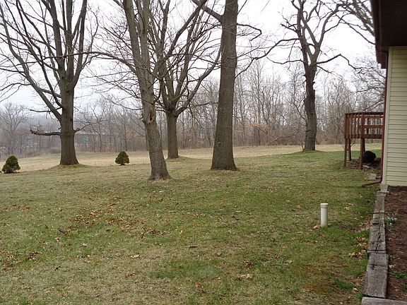 5th image of 137 Orchard Knoll Dr