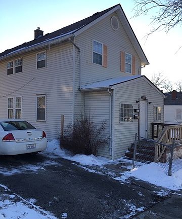 3rd image of 609 Cummings Ave #1