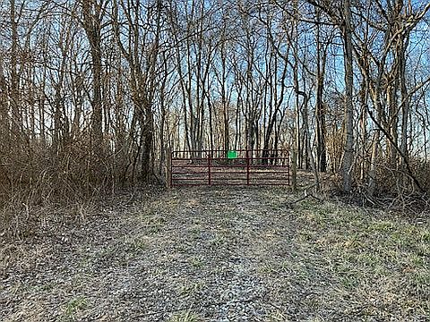 GATED ACCESS PEAR ORCHARD RD