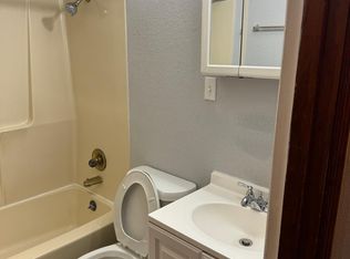 223 Estridge Rd, Saint Louis, MO 63137