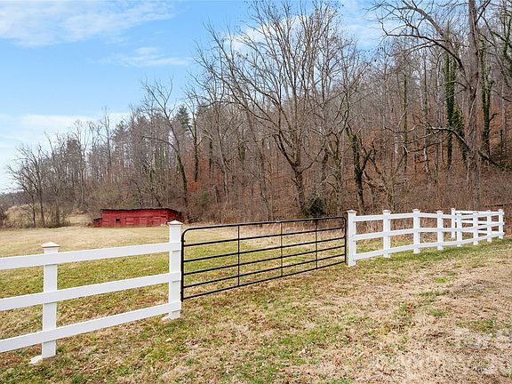 4th image of 514 Roy Forrester Rd