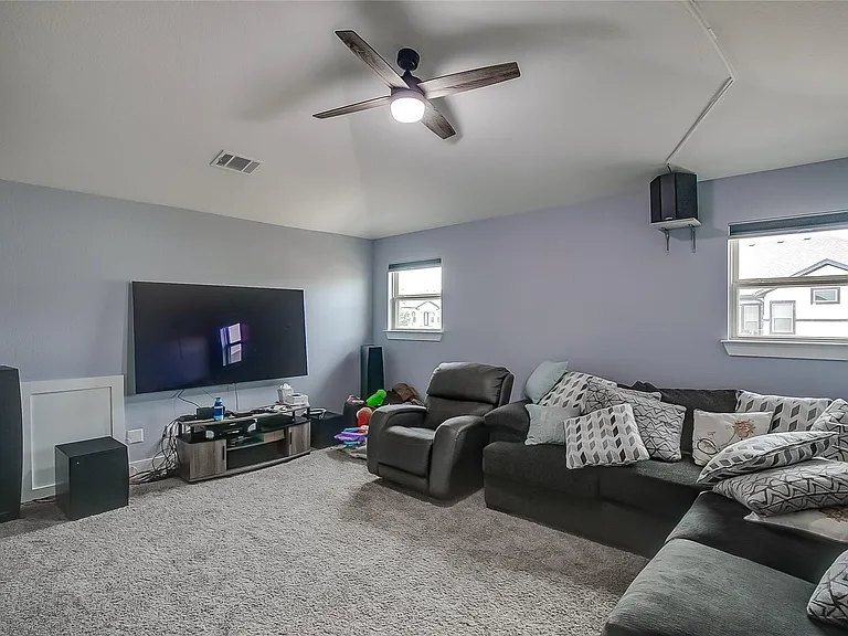 15912 Cadoz Dr — Photo 22