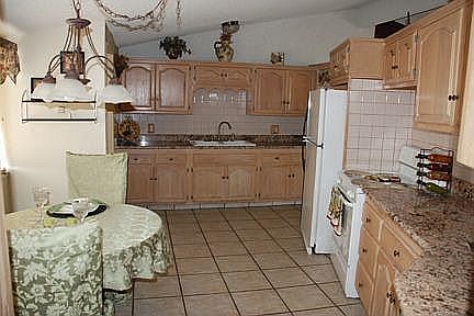 3rd image of 1144 Rygate Ave