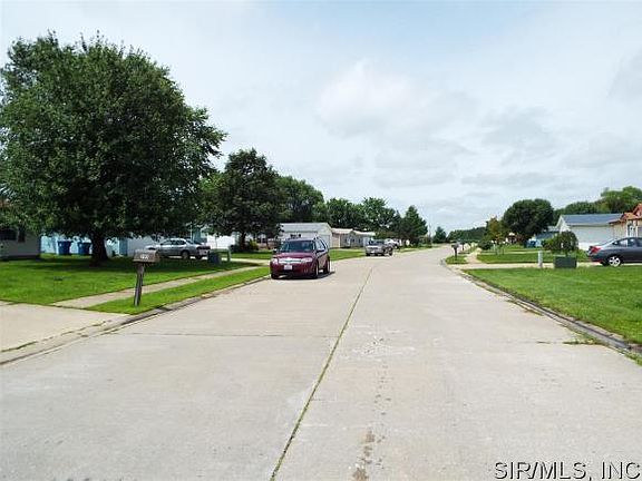 5th image of 704 Lila Ct