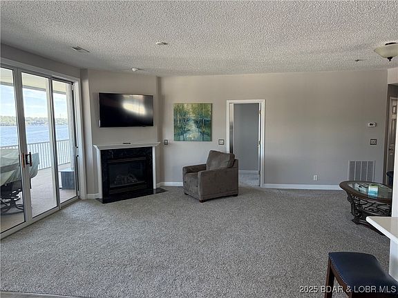 2nd image of 22 Summer Place Ct Unit 2A