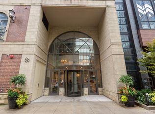 630 N State St APT 1310, Chicago, IL 60654