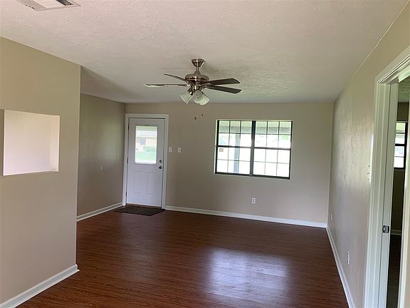 4th image of 730 Lee Dr