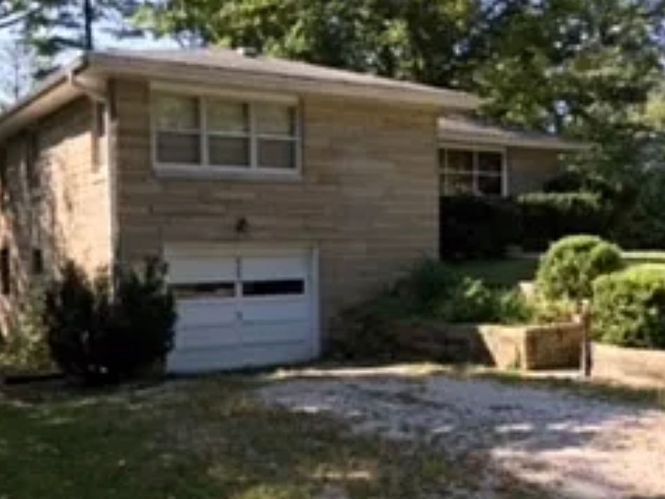 1st image of 1908 E Marilyn Dr