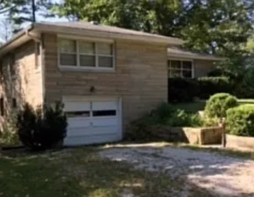 1908 E Marilyn Dr Photo 1