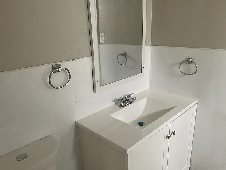 811 Rivas St — Photo 14