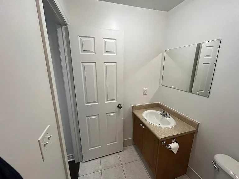 940 Bloor St W #202 — Photo 16