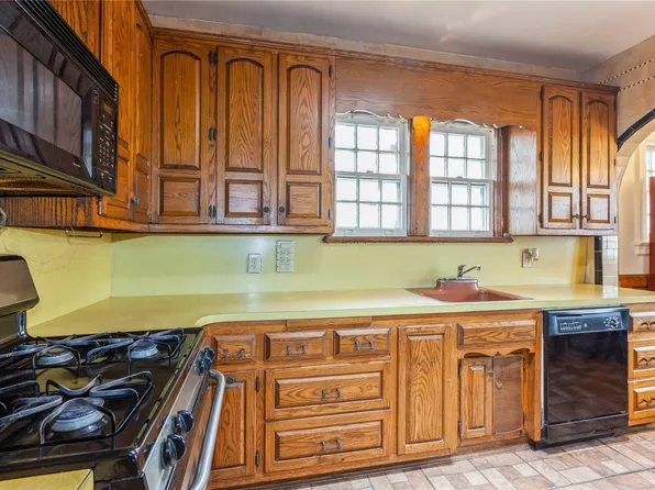 84-72 151st Street image 11 of 24