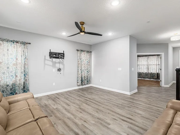 7400 Whimbrel Ln — Photo 18