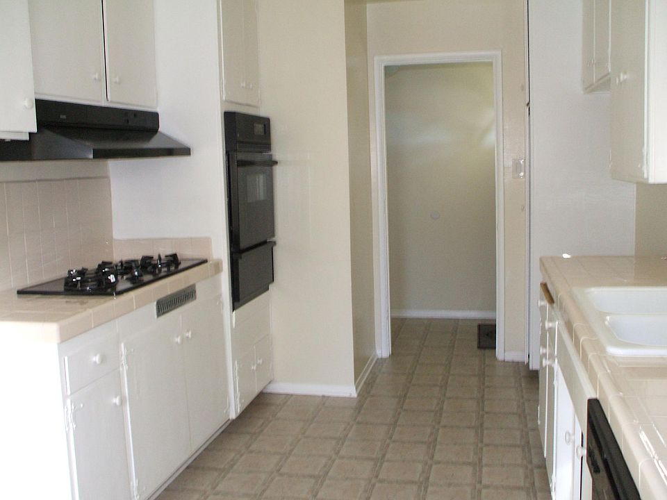 2nd image of 18715 Nordhoff St