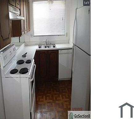 5th image of 4674 Monterey Cir Unit 4