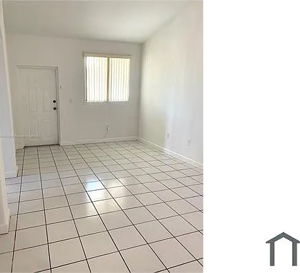 3 bed, 1076 sqft, $2,700 — Photo 3