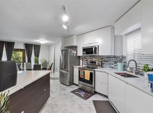6855 W Broward Blvd APT 302, Plantation, FL 33317
