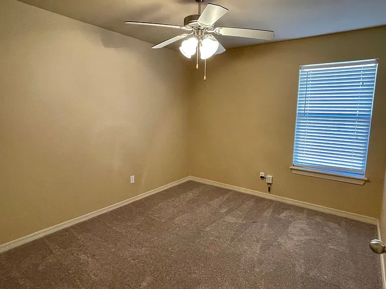 17605 Pond Walk Ct — Photo 15