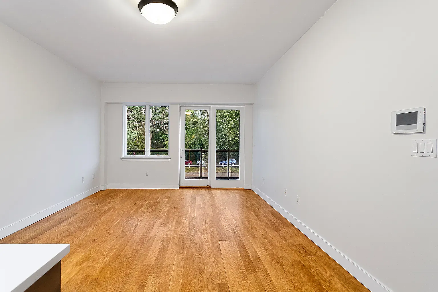 2727 Henry Hudson Parkway West — Photo 3