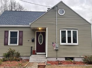 49 Ambrose St, Springfield, MA 01109