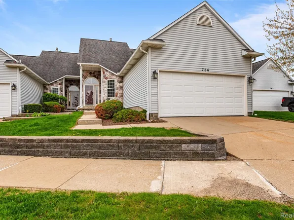 766 Challenging Trl, South Lyon, MI 48178