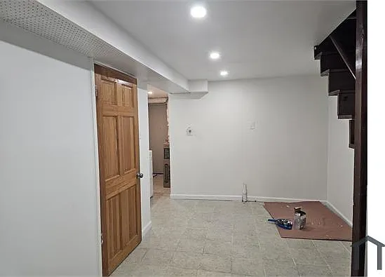 5 bed, 1870 sqft, $2,650 — Photo 4