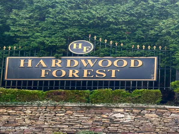 7904 Princess Wood Ct, Louisville, KY 40214