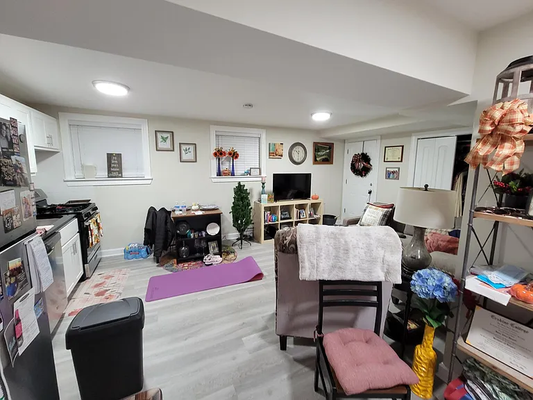 724-32 W Roscoe St #732NG — Photo 2