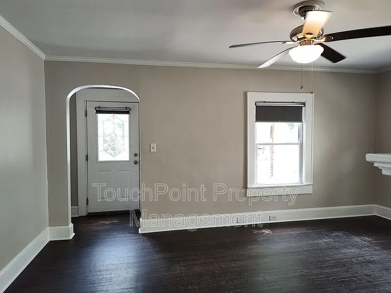 1405 Shamrock Dr — Photo 6