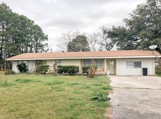 510 W Archer Rd, Baytown, TX 77521