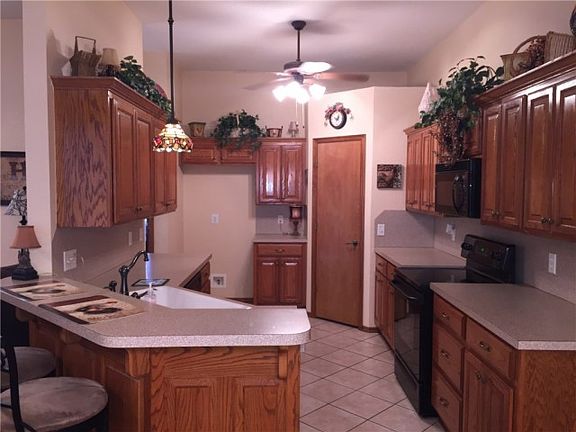 3rd image of 2517 Port Rush Dr