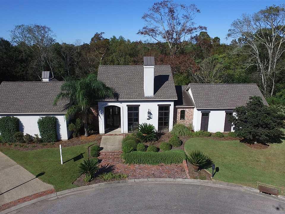 1st image of 16255 Woodville Dr