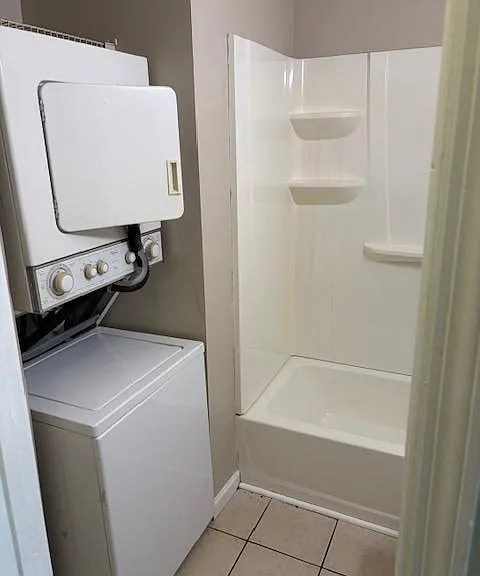 23 Lexington Hl #7 — Photo 10