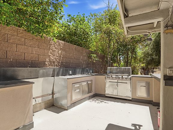 #GuardianRealty 3007 La Mesa Dr 1 story mid-centry modern henderson rental home luxury outdoor chef kitchen_07102026
