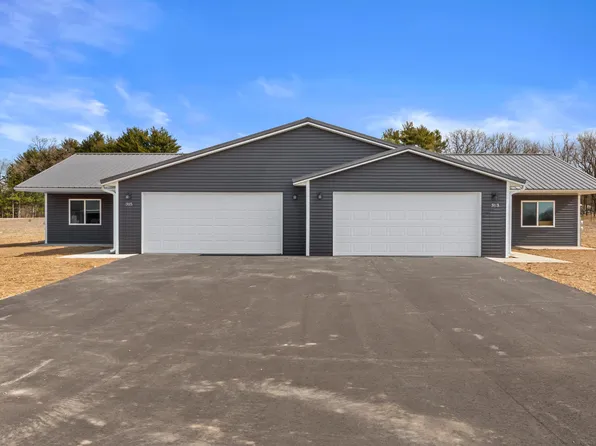 313 Wilcox Ct, Wautoma, WI 54982