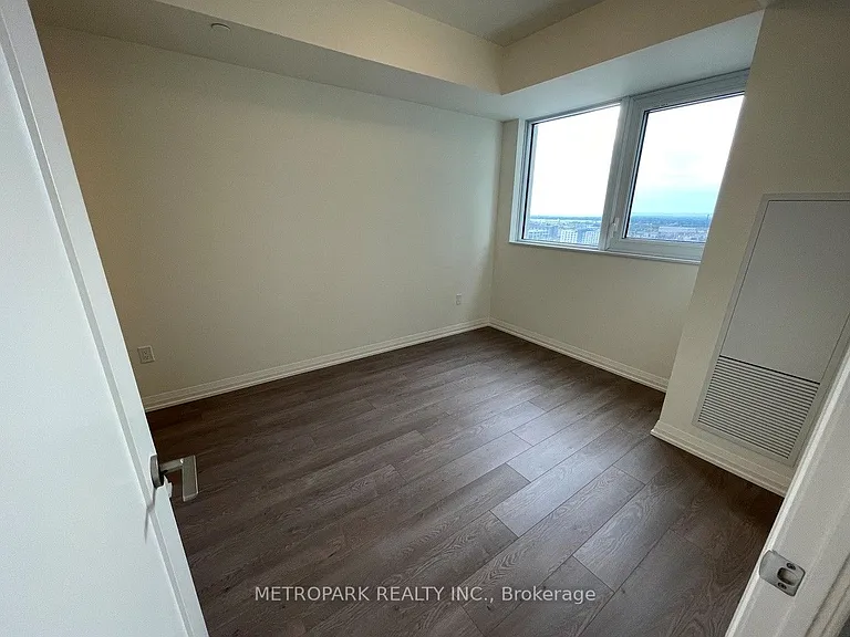 9000 Jane St #1506 — Photo 16