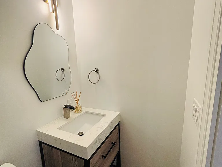 601 York St #3 — Photo 9