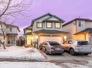 3438 19th St NW, Edmonton, AB