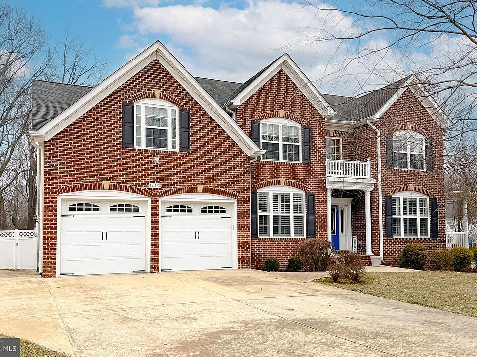 1st image of 41438 Silver Charm Ct