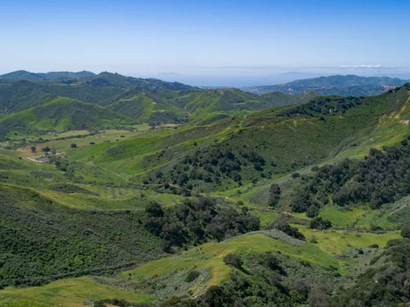 1 Canada Larga Rd, Ventura, CA 93001