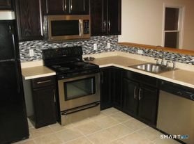95 Highview Ave, Stamford, CT