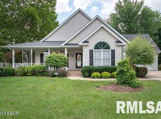 807 Morningside Dr, Marion, IL 62959