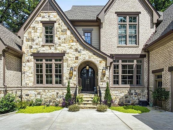 4th image of 4453 Mount Paran Pkwy NW