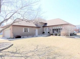 638 Heather Ct, Griffith, IN 46319