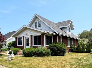 2623 Oakwood St, Erie, PA 16508